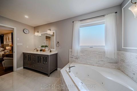 Photo 25 at 111 Forecastle Road, Patterson, Vaughan