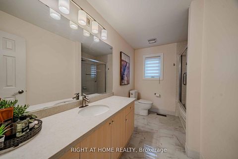 Photo 34 at 111 Forecastle Road, Patterson, Vaughan