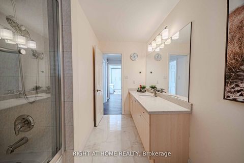 Photo 35 at 111 Forecastle Road, Patterson, Vaughan