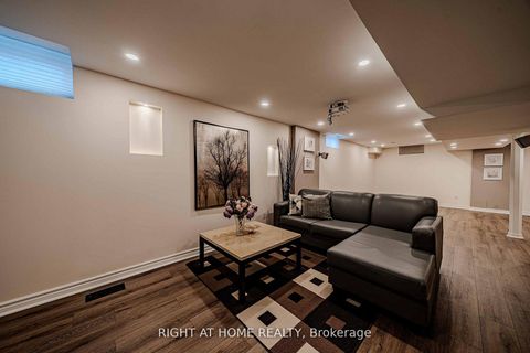 Photo 42 at 111 Forecastle Road, Patterson, Vaughan