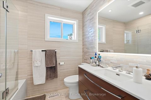 Photo 18 at 36 LANGEVIN Crescent, Centennial Scarborough, Toronto