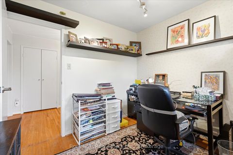 Photo 23 at 36 LANGEVIN Crescent, Centennial Scarborough, Toronto