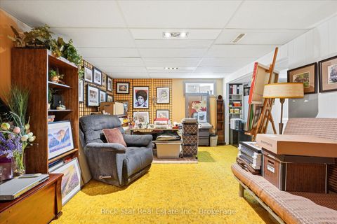 Photo 26 at 36 LANGEVIN Crescent, Centennial Scarborough, Toronto