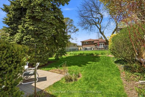 Photo 32 at 36 LANGEVIN Crescent, Centennial Scarborough, Toronto