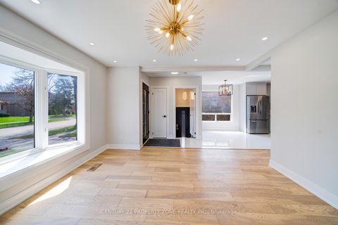 Photo 13 at 203 Toynbee Trail, Guildwood, Toronto