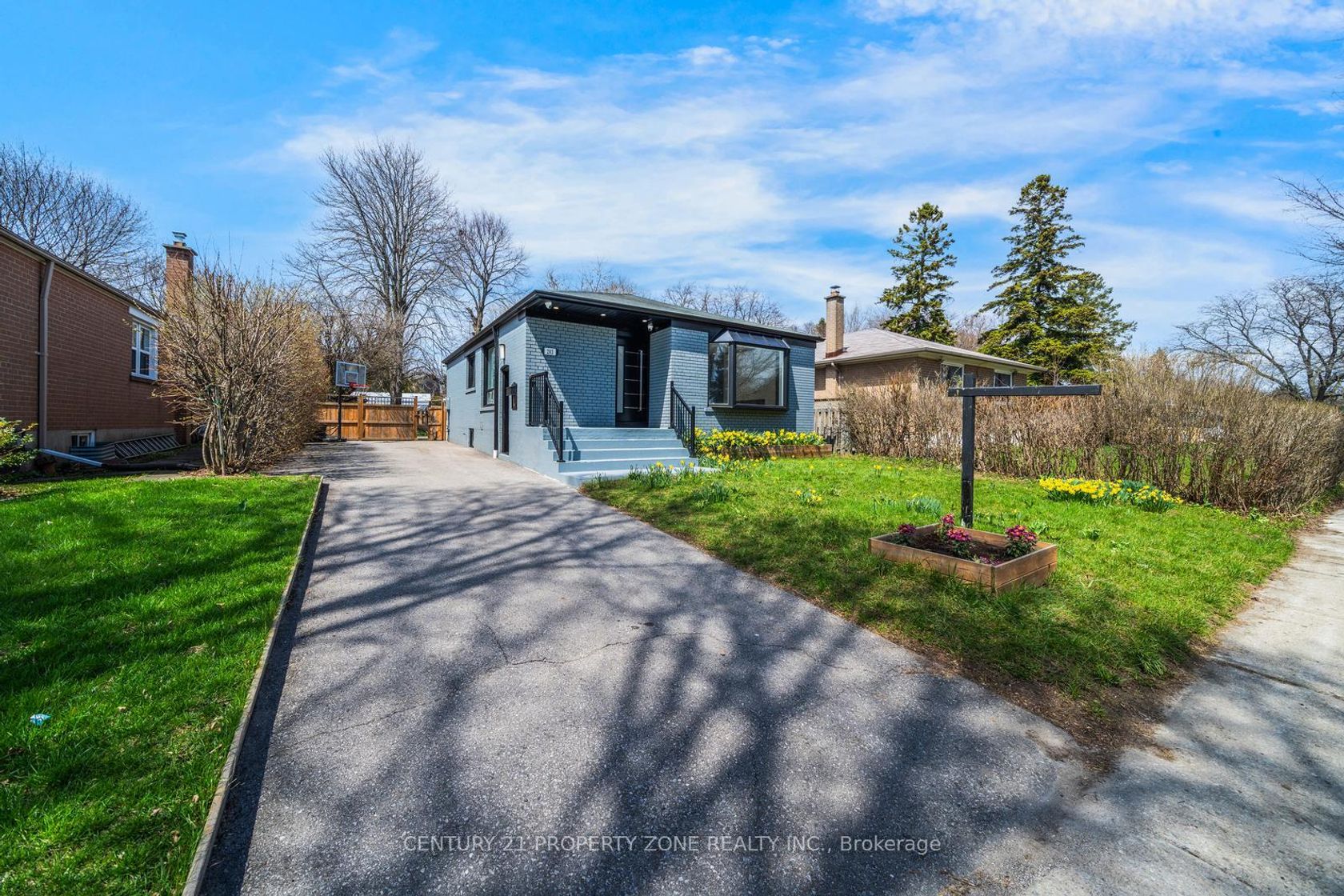 203 Toynbee Trail, Guildwood, Toronto photo 3