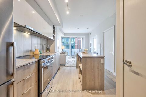 Photo 5 at 833 - 31 Tippett Road, Clanton Park, Toronto
