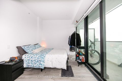 Photo 8 at 2011 - 161 Roehampton Avenue, Mount Pleasant West, Toronto