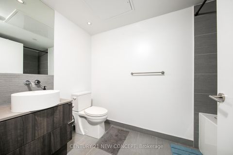 Photo 11 at 2011 - 161 Roehampton Avenue, Mount Pleasant West, Toronto