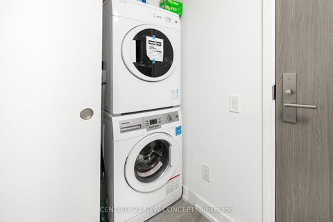 Photo 13 at 2011 - 161 Roehampton Avenue, Mount Pleasant West, Toronto