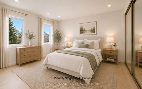 Photo 33 at 18 Lismer Court, Unionville, Markham
