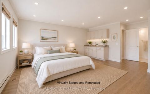 Photo 41 at 18 Lismer Court, Unionville, Markham