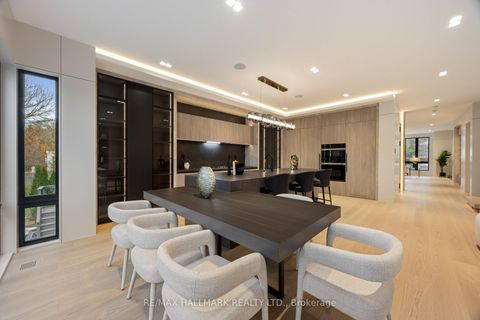 Photo 16 at 652 Bedford Park Avenue, Nortown, Toronto