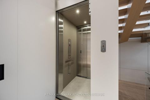 Photo 20 at 652 Bedford Park Avenue, Nortown, Toronto