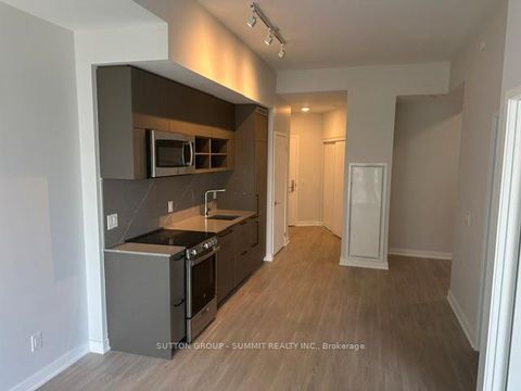 Photo 2 at 1507 - 135 Liberty Street E, Niagara, Toronto