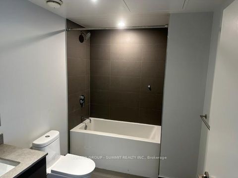 Photo 9 at 1507 - 135 Liberty Street E, Niagara, Toronto
