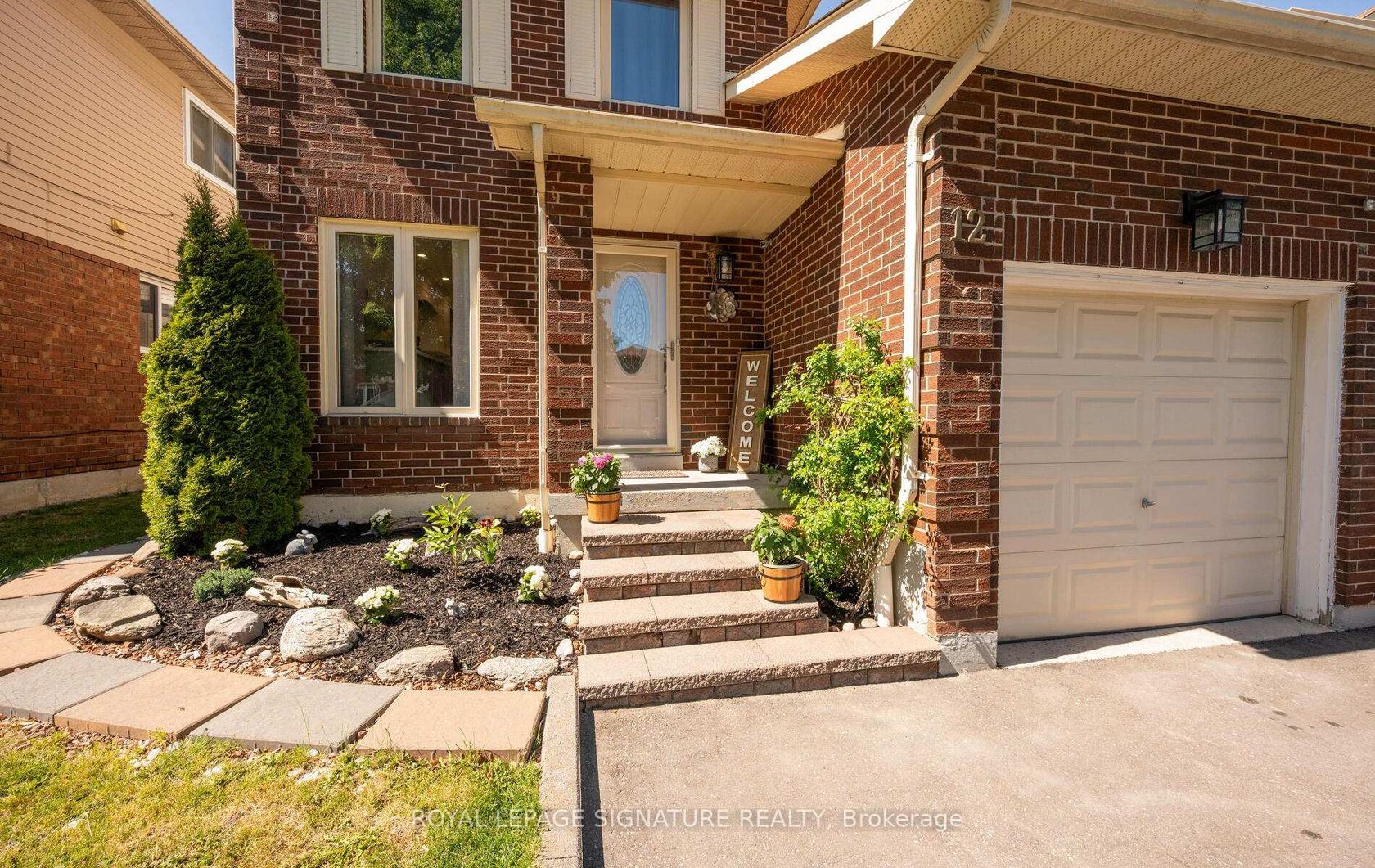 12 Hewitt Crescent, South East, Ajax 