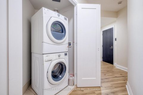 Photo 18 at 4123 - 5 Sheppard Avenue E, Willowdale East, Toronto