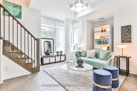 Photo 6 at 92 McGill Street, Yonge Corridor, Toronto