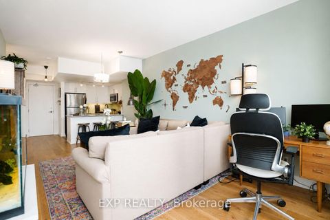 Photo 9 at 404 - 500 St Clair Avenue W, Forest Hill South, Toronto