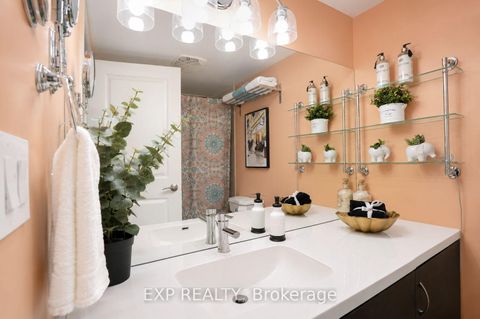 Photo 13 at 404 - 500 St Clair Avenue W, Forest Hill South, Toronto