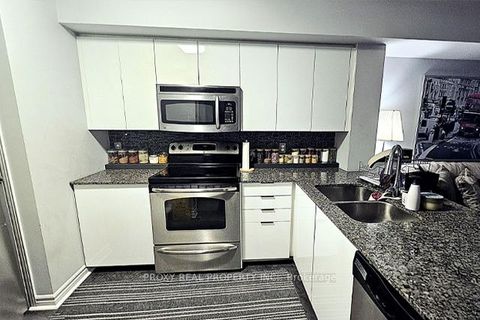 Photo 5 at 829 - 75 Weldrick Road E, Observatory, Richmond Hill