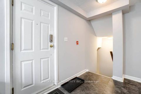 Photo 16 at 829 - 75 Weldrick Road E, Observatory, Richmond Hill