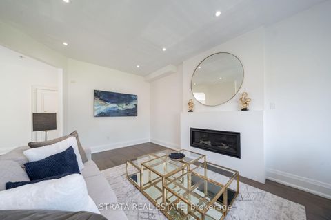 Photo 4 at 39 Dunblane Avenue, Maple, Vaughan