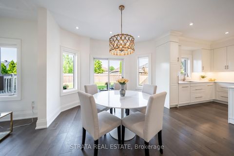 Photo 7 at 39 Dunblane Avenue, Maple, Vaughan