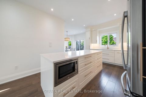 Photo 12 at 39 Dunblane Avenue, Maple, Vaughan