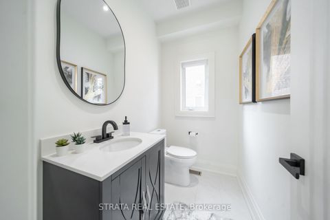 Photo 14 at 39 Dunblane Avenue, Maple, Vaughan