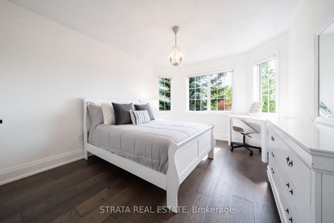 Photo 19 at 39 Dunblane Avenue, Maple, Vaughan