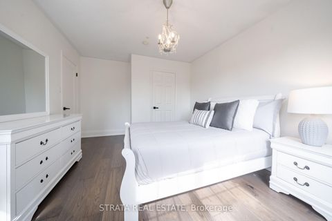 Photo 20 at 39 Dunblane Avenue, Maple, Vaughan