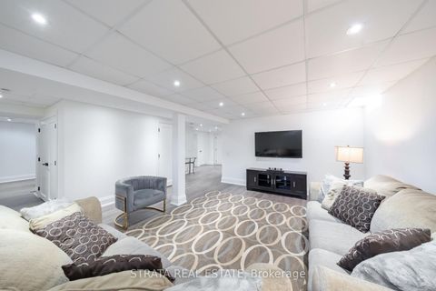 Photo 31 at 39 Dunblane Avenue, Maple, Vaughan