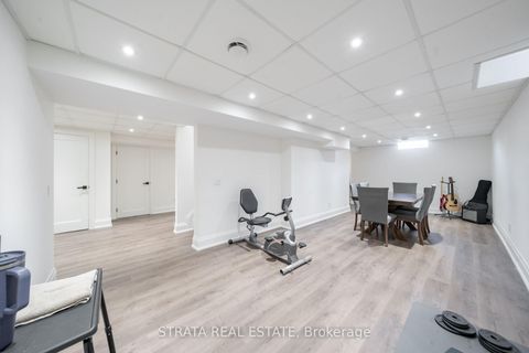 Photo 34 at 39 Dunblane Avenue, Maple, Vaughan