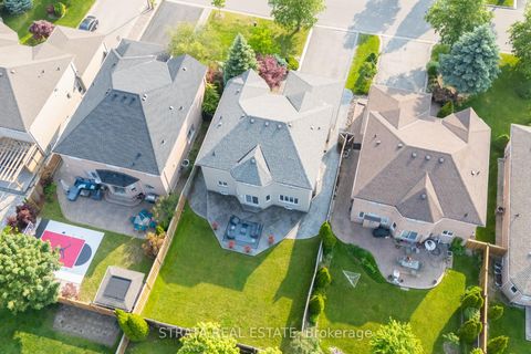 Photo 42 at 39 Dunblane Avenue, Maple, Vaughan