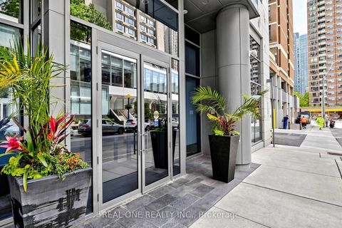 Photo 2 at 1603 - 21 Balmuto Street, Bay Street Corridor, Toronto