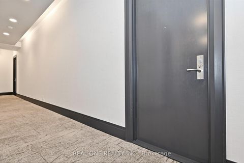 Photo 5 at 1603 - 21 Balmuto Street, Bay Street Corridor, Toronto