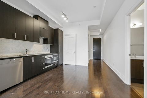 Photo 7 at 816 - 23 Glebe Road, Eglinton, Toronto