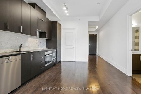 Photo 9 at 816 - 23 Glebe Road, Eglinton, Toronto