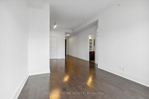 Photo 11 at 816 - 23 Glebe Road, Eglinton, Toronto