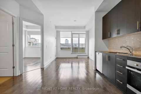Photo 15 at 816 - 23 Glebe Road, Eglinton, Toronto