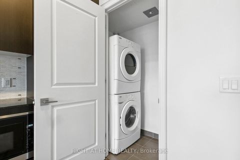 Photo 25 at 816 - 23 Glebe Road, Eglinton, Toronto