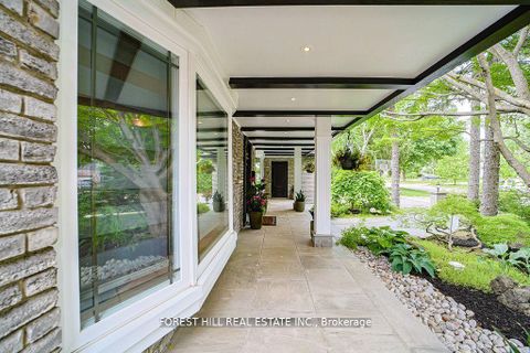 Photo 2 at 160 Banbury Road, Don Mills, Toronto