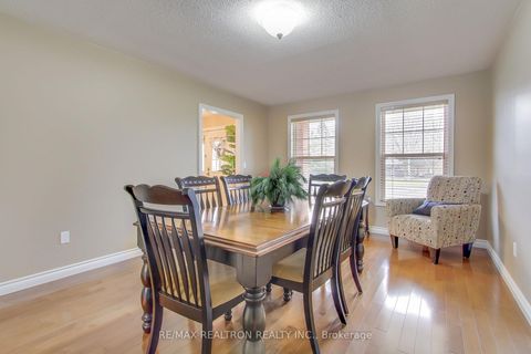 Photo 13 at 36 Audubon Way, Baldwin, Georgina