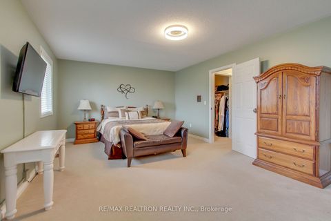 Photo 15 at 36 Audubon Way, Baldwin, Georgina