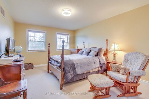 Photo 17 at 36 Audubon Way, Baldwin, Georgina