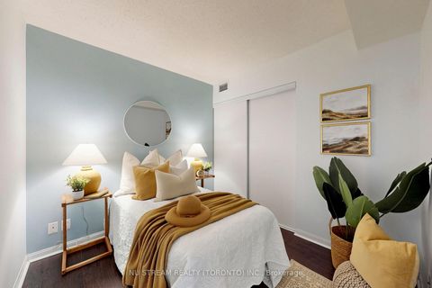 Photo 32 at 1002 - 1 Lee Centre Drive, Woburn, Toronto