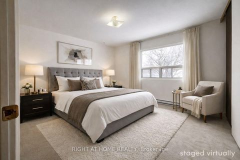 Photo 3 at 26 Rustywood Drive, Donalda, Toronto