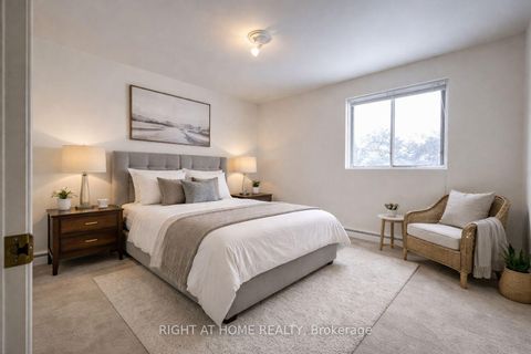 Photo 6 at 26 Rustywood Drive, Donalda, Toronto